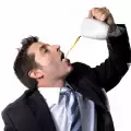 Какво се случва в тялото, ако прекалим с кафето?