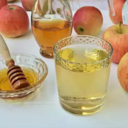 При тиреотоксикоза - ябълков оцет с мед и йод