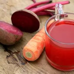 При анемия - сок от цвекло и моркови