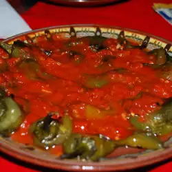Печени чушки с мед