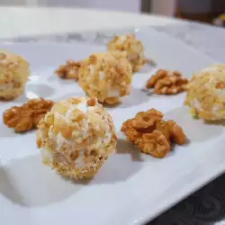 Празнични орехови бонбони