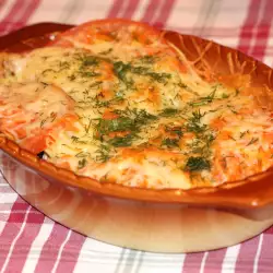 Пай с патладжани, босилек и моцарела
