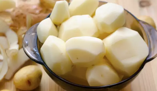 За сухи лакти - картофи с мед