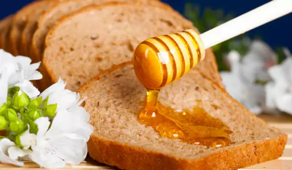 При мазоли - мед и хляб
