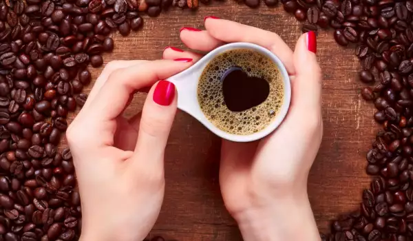 пиенето на кафе намалява ли абсорбцията на желязо?