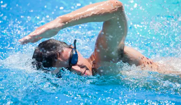 плуването е отлично упражнение при артрит