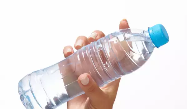 Колко е трайността на бутилираната вода