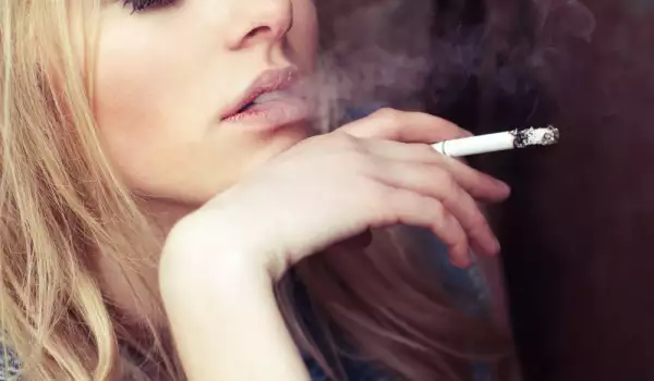 Какви емоции карат хората да пушат според учените